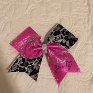 Bad to the bow Jamie Andries’ Bow